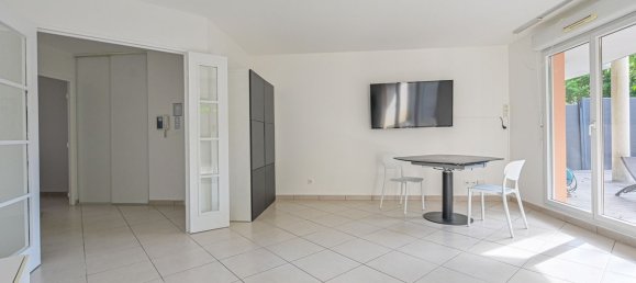 2 bedrooms Apartment in Creteil, France No. 321768 7