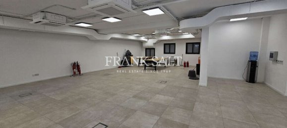 Oficina en Sliema, Malta 310 m² No. 12293 8