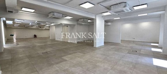 Oficina en Sliema, Malta 310 m² No. 12293 6