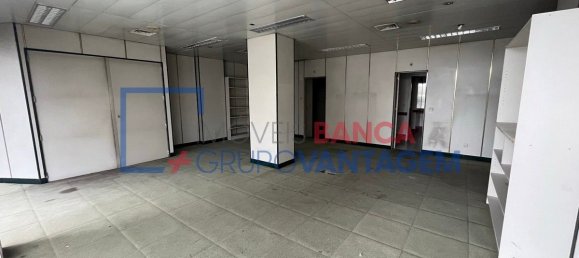 251m² Commercial property in Vila Franca de Xira, Portugal No. 64666 18