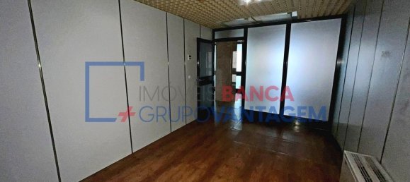 251m² Commercial property in Vila Franca de Xira, Portugal No. 64666 12