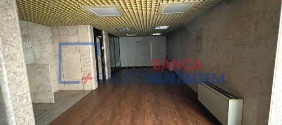 251m² Commercial property in Vila Franca de Xira, Portugal No. 64666 6
