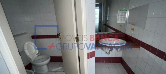 251m² Commercial property in Vila Franca de Xira, Portugal No. 64666 23