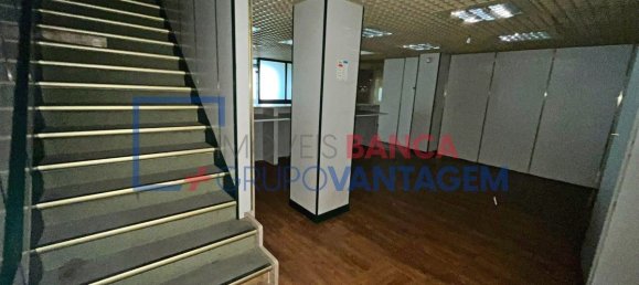 251m² Commercial property in Vila Franca de Xira, Portugal No. 64666 15
