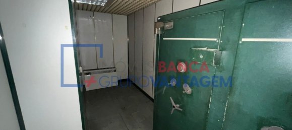 251m² Commercial property in Vila Franca de Xira, Portugal No. 64666 14