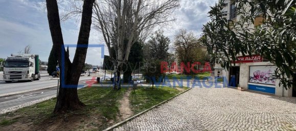 251m² Commercial property in Vila Franca de Xira, Portugal No. 64666 25