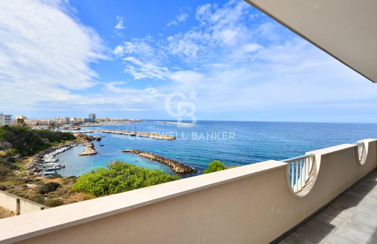 6 rooms Apartment in Gallipoli, Italy No. 163877