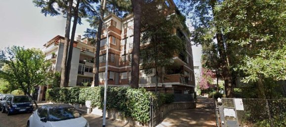 3 rooms Apartment in Rome, Italy No. 33390 15