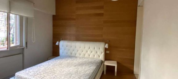 3 rooms Apartment in Rome, Italy No. 33390 9