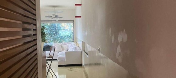 3 rooms Apartment in Rome, Italy No. 33390 5