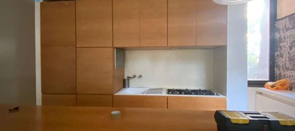 3 rooms Apartment in Rome, Italy No. 33390 7