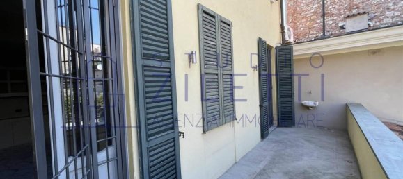 7 rooms Apartment in Brescia, Italy No. 70122 10