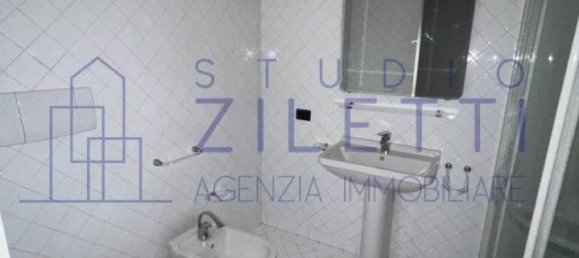 7 rooms Apartment in Brescia, Italy No. 70122 19