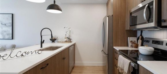 2 bedrooms Condo in British Columbia, Canada No. 186 11