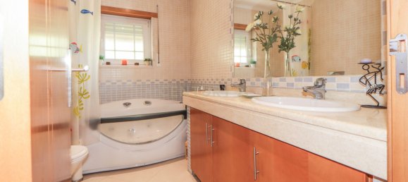 5 Schlafzimmer Villa in Corroios, Portugal, Nr. 337275 26