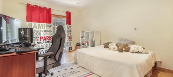 5 Schlafzimmer Villa in Corroios, Portugal, Nr. 337275 24