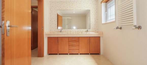 5 Schlafzimmer Villa in Corroios, Portugal, Nr. 337275 33