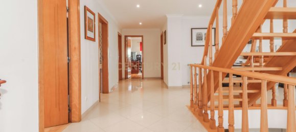 5 Schlafzimmer Villa in Corroios, Portugal, Nr. 337275 6