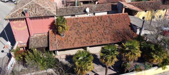 300m² Commercial property in Udine, Italy No. 204694 12