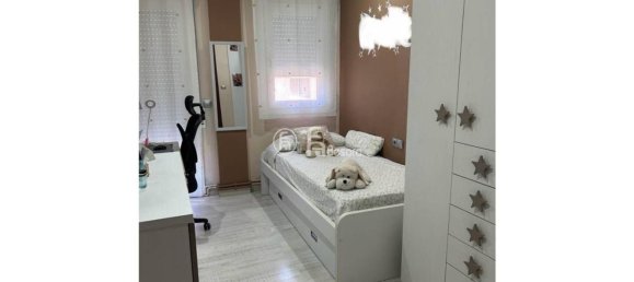 Apartamento de 3 dormitorios en Torrefarrera, Spain No. 153470 7
