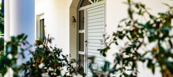 4 bedrooms Villa in Saint-Palais-sur-Mer, France No. 361815 2