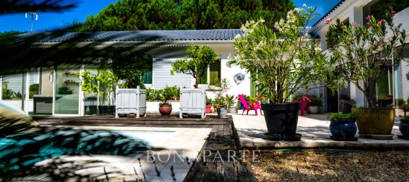 4 bedrooms Villa in Saint-Palais-sur-Mer, France No. 361815 15