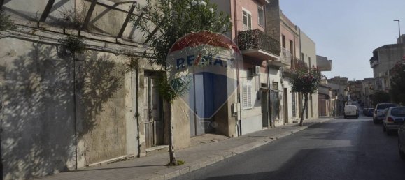 1 bedroom House in Vittoria, Italy No. 319019 8