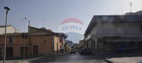 1 bedroom House in Vittoria, Italy No. 319019 2