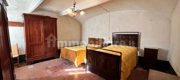 Квартира с 5 спальнями в Кастельнуово Берарденга, Италия № 110410 4