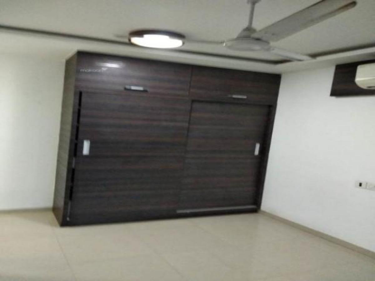 Casa T3 em Mumbai, India N.º 55430