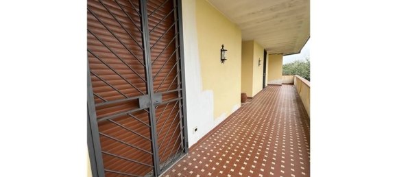 3 bedrooms Villa in Scandicci, Italy No. 211020 7