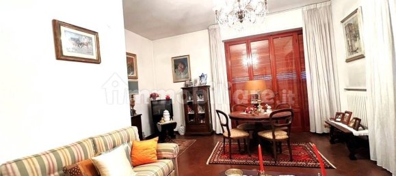 3 bedrooms Villa in Scandicci, Italy No. 211020 22