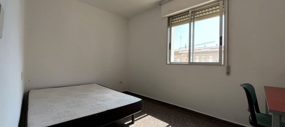 3 Schlafzimmer Wohnung in Castellon de la Plana, Spain, Nr. 138431 10