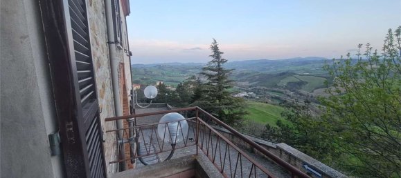 7غرفة شقة في Sassocorvaro Auditore, Italy رقم 78836 12