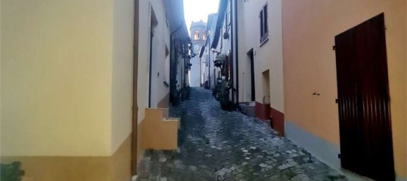 7غرفة شقة في Sassocorvaro Auditore, Italy رقم 78836 21