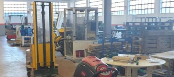 1380m² Warehouse in Baranzate, Italy No. 103692 9