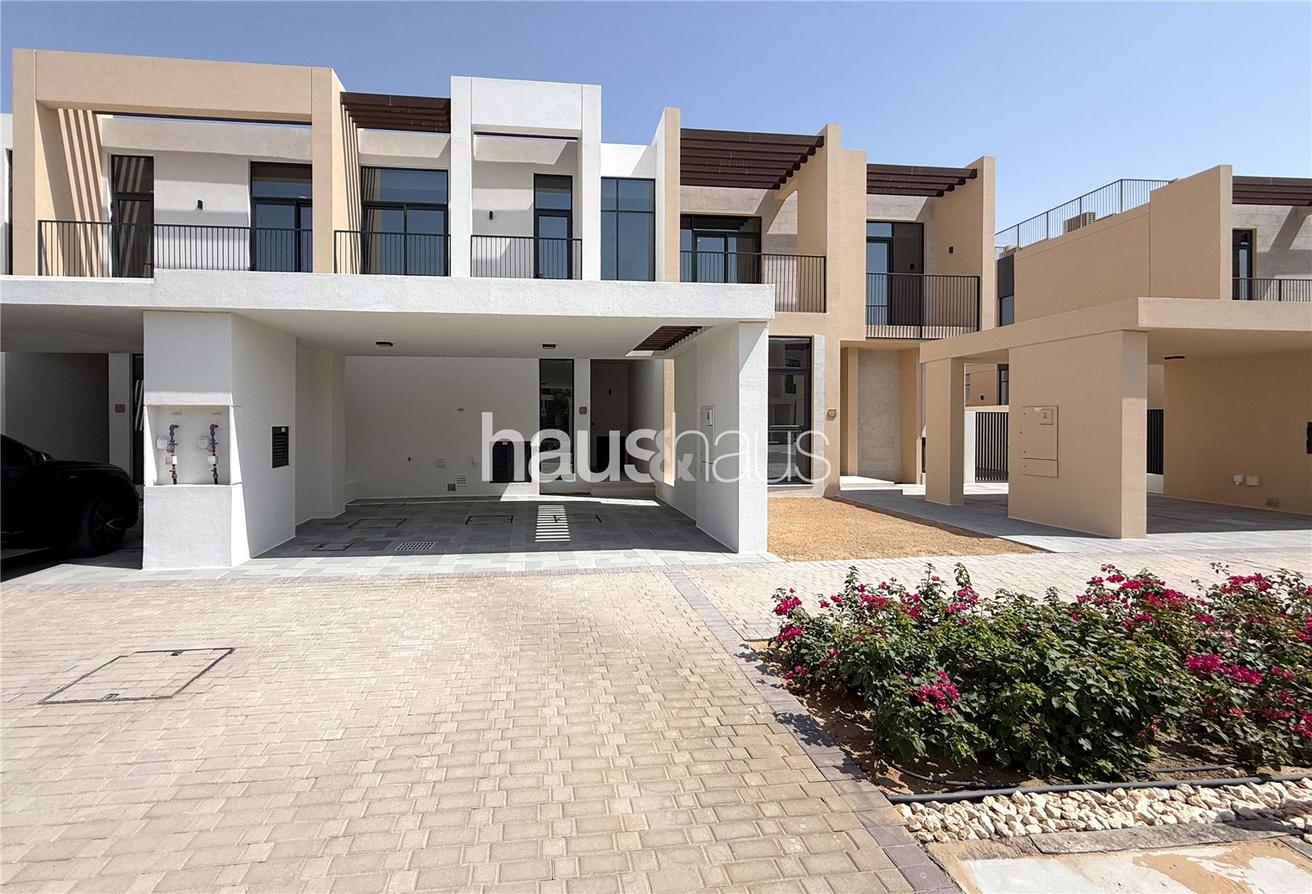 3 bedrooms Villa in Dubai South (Dubai World Central), UAE No. 99067