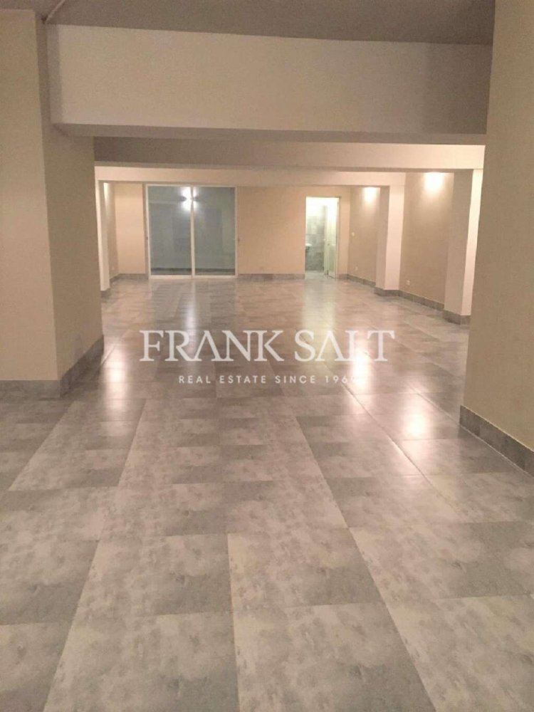 Bureau à San Gwann, Malta 130m² No. 12194