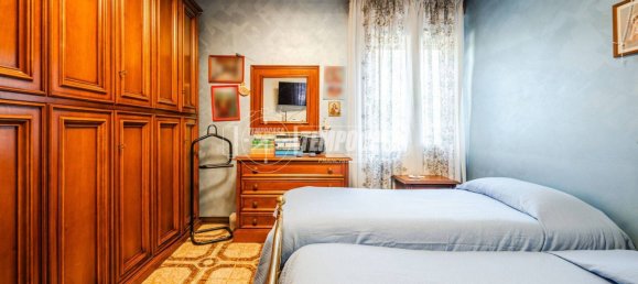 3 bedrooms Apartment in Maranello, Italy No. 94778 7