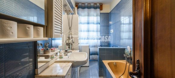 3 bedrooms Apartment in Maranello, Italy No. 94778 4