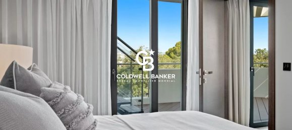 4 bedrooms Penthouse in Antibes, France No. 247357 9