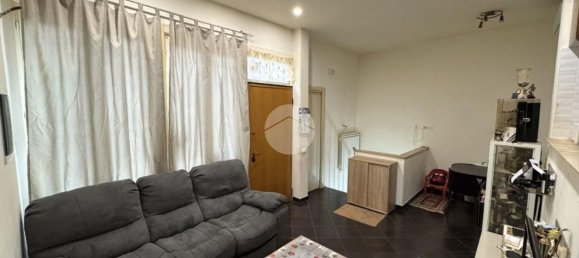 Apartamento de 3 divisões em Monterotondo, Italy N.º 218573 4