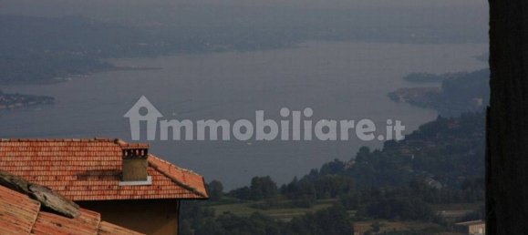 3 غرف نوم فيلا في Nebbiuno, Italy رقم 163697 9