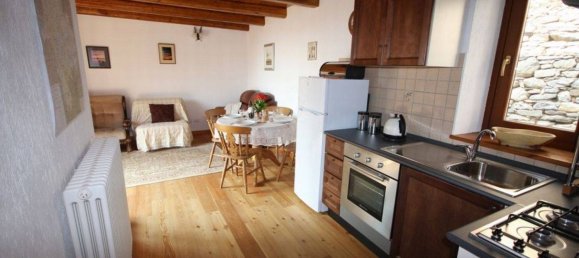 3 غرف نوم فيلا في Nebbiuno, Italy رقم 163697 15