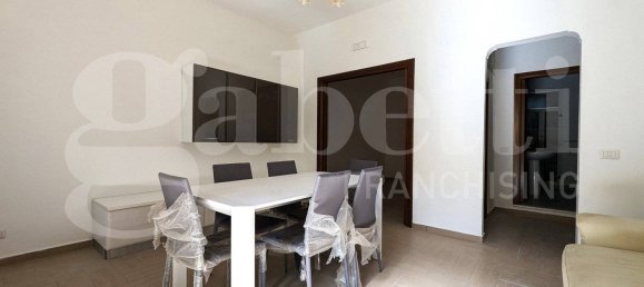 4 rooms House in Monte di Procida, Italy No. 350715 3