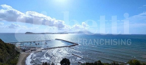 4 rooms House in Monte di Procida, Italy No. 350715 39