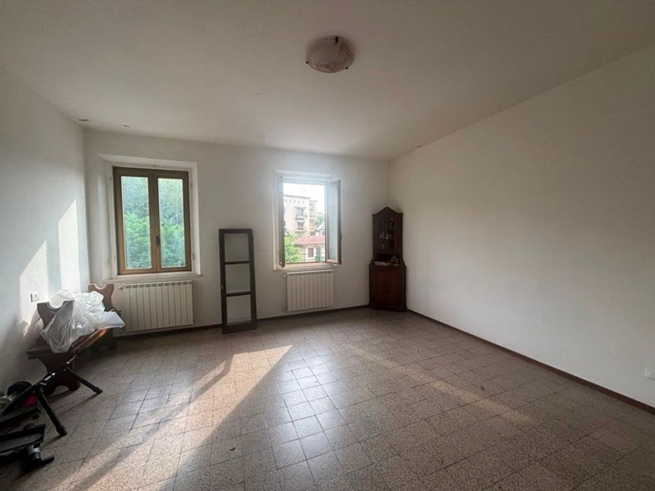 Apartamento de 4 dormitorios en Chiusi, Italy No. 346253