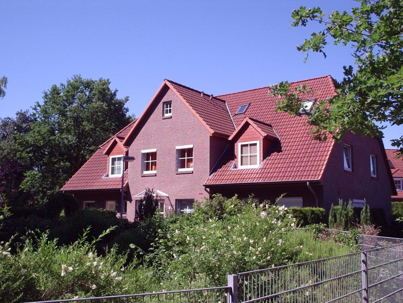 4غرفة تاون هاوس في Stormarn, Germany رقم 239563