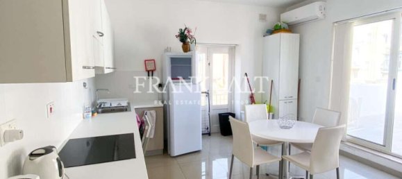 2 bedrooms Penthouse in Saint Julian's, Malta No. 9040 11