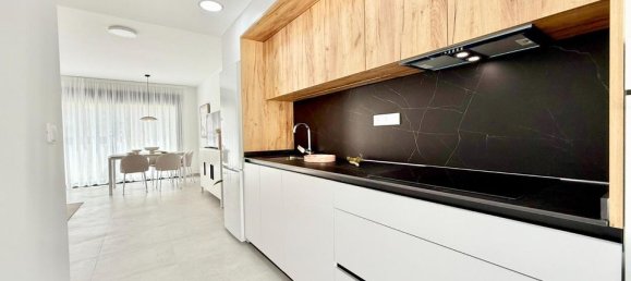 3 Schlafzimmer Stadthaus in Cox, Spain, Nr. 190744 9